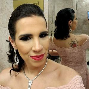 Meet your Posher, Juliene